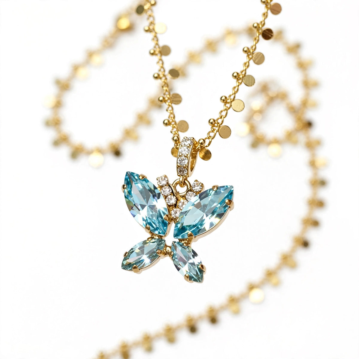 The Pendant of Infinity · Luna ·