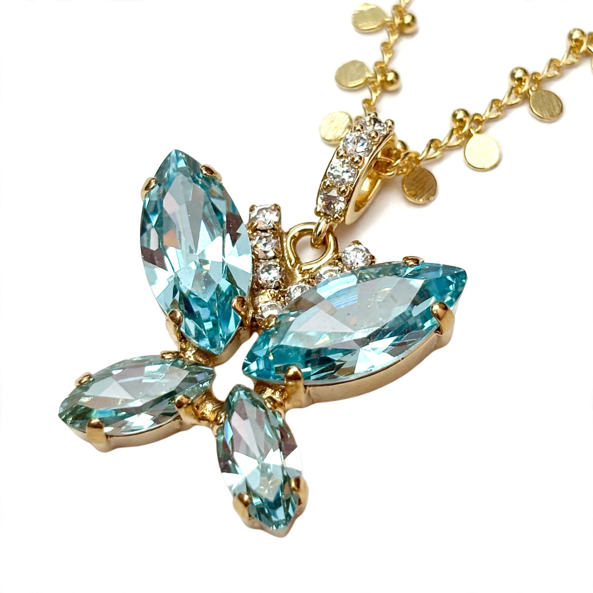 The Pendant of Infinity · Luna ·