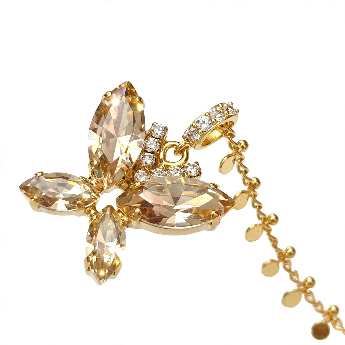 The Pendant of Felicity · Luna ·
