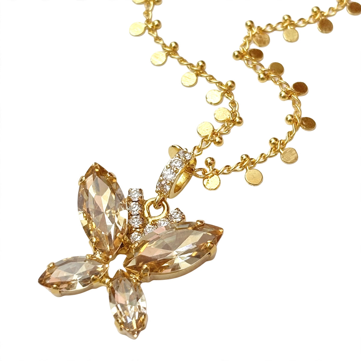 The Pendant of Felicity · Luna ·