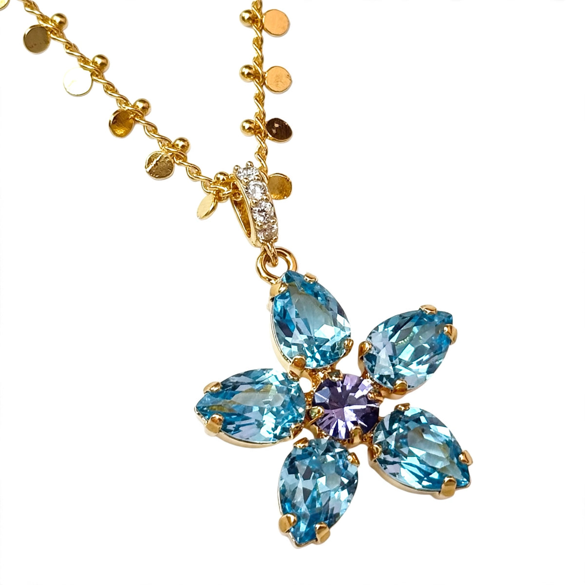 The Pendant of Softness · Capétia ·