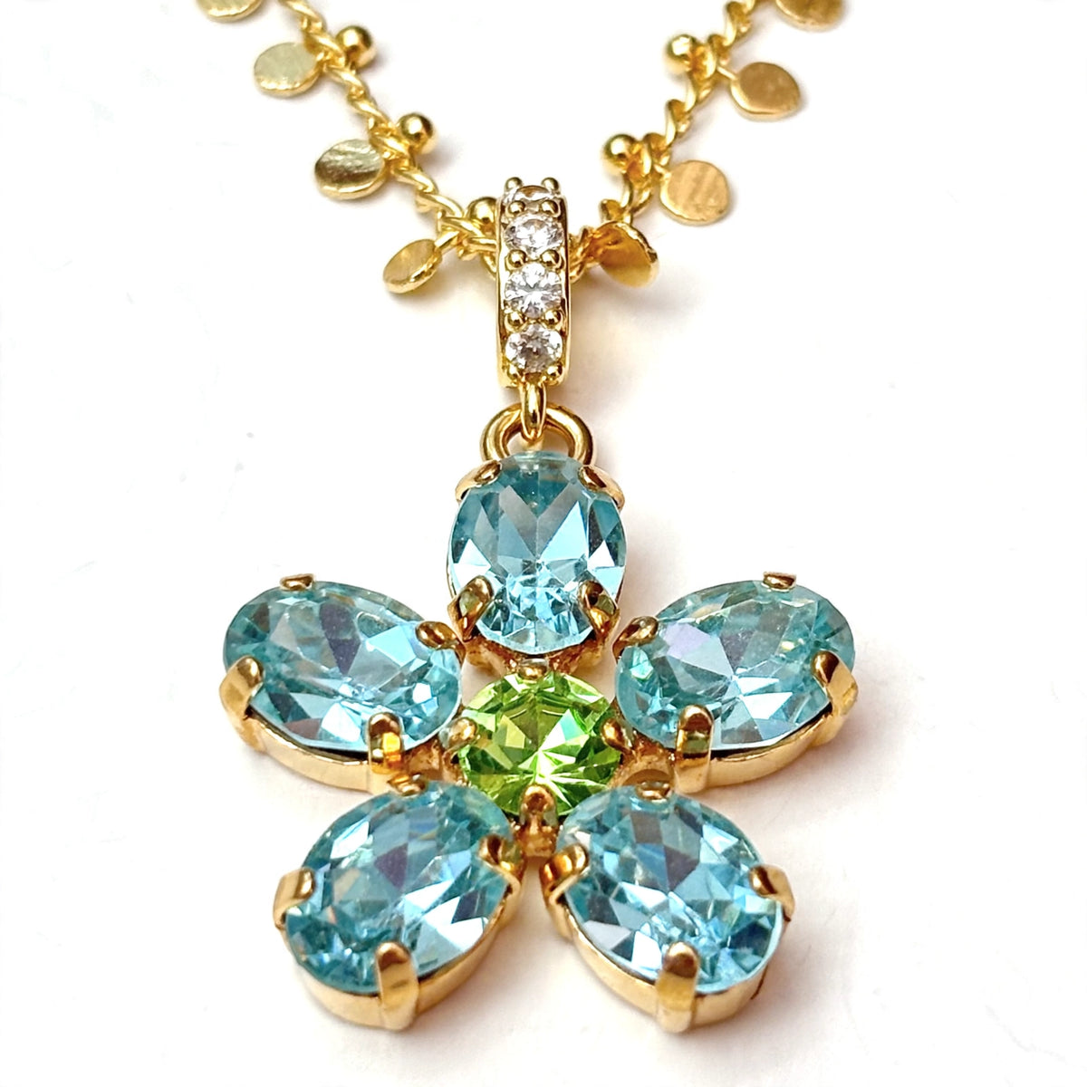 The Pendant of Serenity · Fluette ·