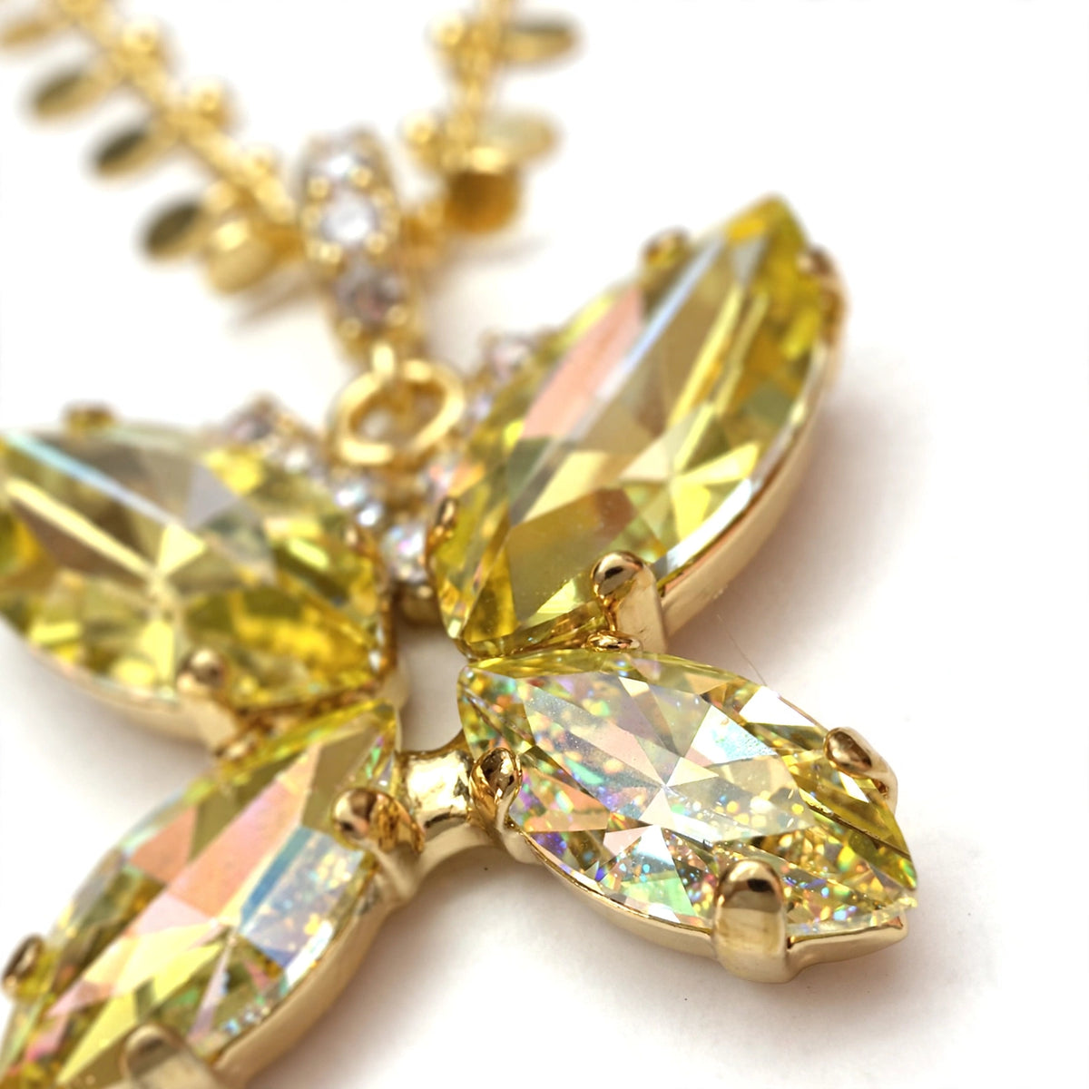 The Pendant of Providence · Luna ·