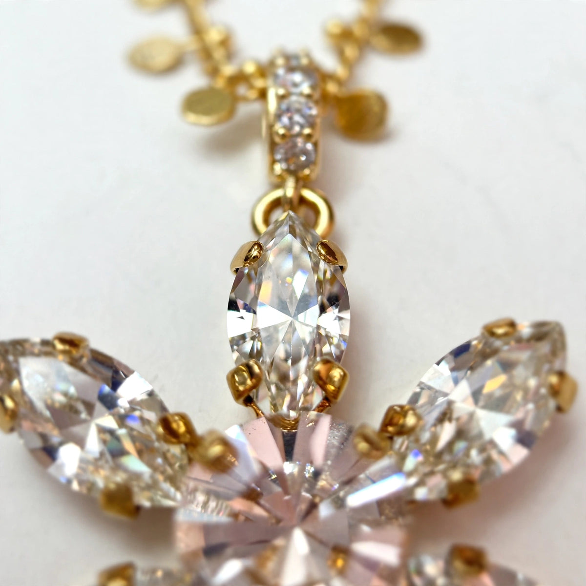 The Pendant of Ascendance · Cora Mini ·