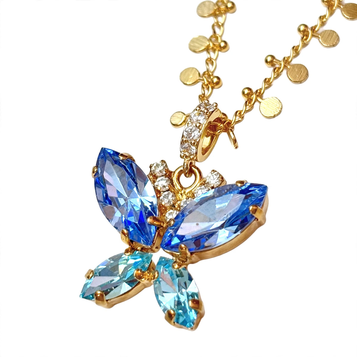 The Pendant of Regency · Luna ·